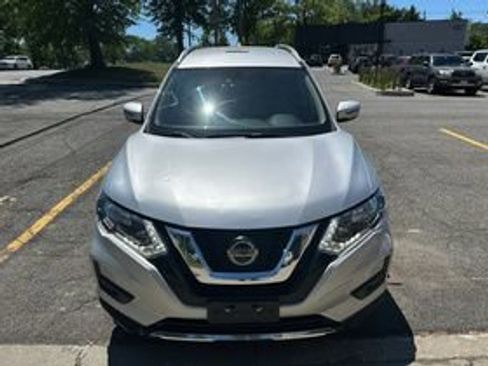 Used 2020 Nissan Rogue SV AWD/4WD image 2