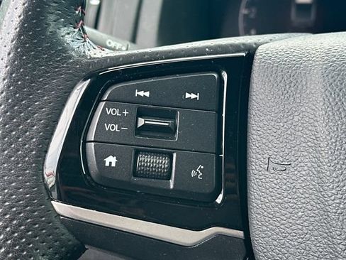 Used 2025 Honda Ridgeline Black Edition image 22