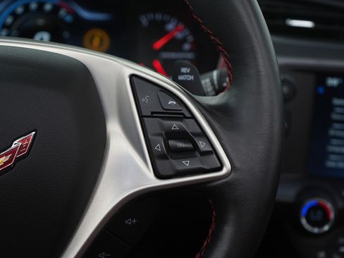 Used 2015 Chevrolet Corvette Stingray Coupe w/ 2LT Preferred Equipment Group image 21