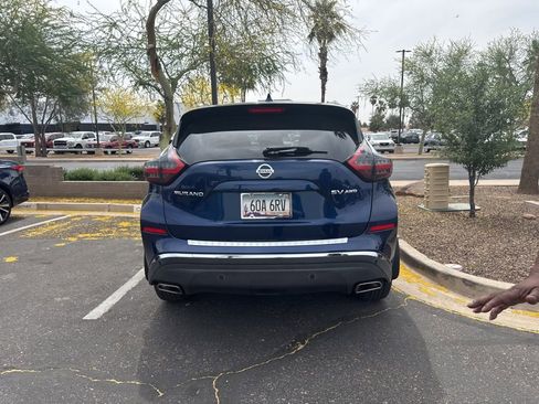 Used 2020 Nissan Murano SV w/ Premium Package image 11