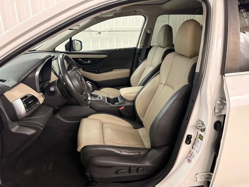 Used 2020 Subaru Outback Limited w/ Popular Package #2 AWD/4WD image 9