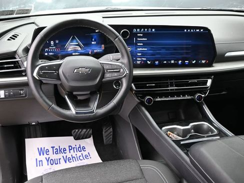 Used 2024 Chevrolet Traverse LS w/ Midnight/Sport Edition FWD image 30