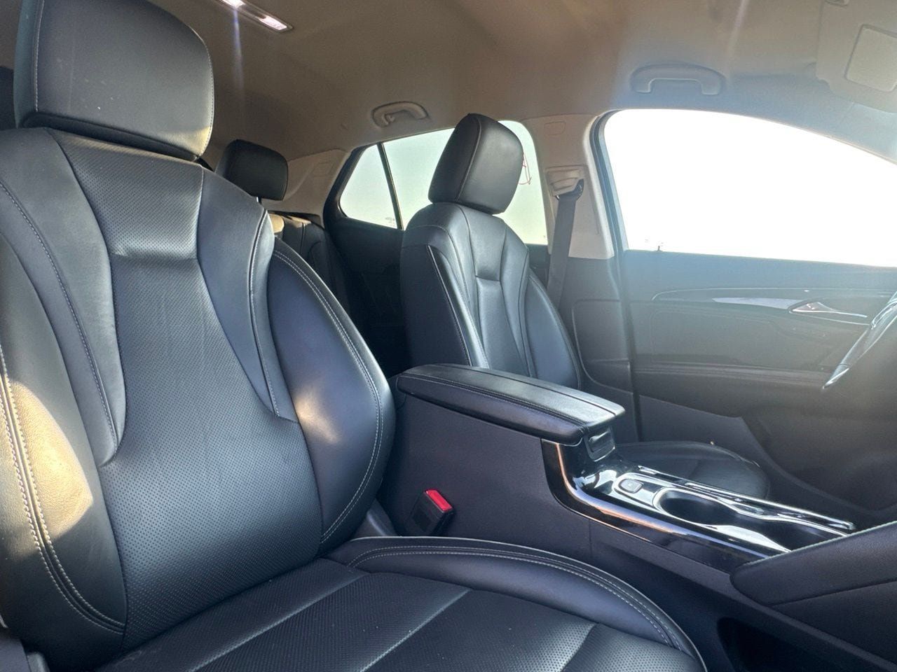 Used 2023 Buick Envision Essence FWD image 28