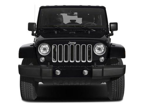 Used 2017 Jeep Wrangler Unlimited Sahara image 4