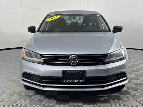 Used 2016 Volkswagen Jetta S image 10