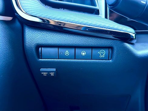 New 2026 Nissan Kicks SR w/ SR Premium Package image 25