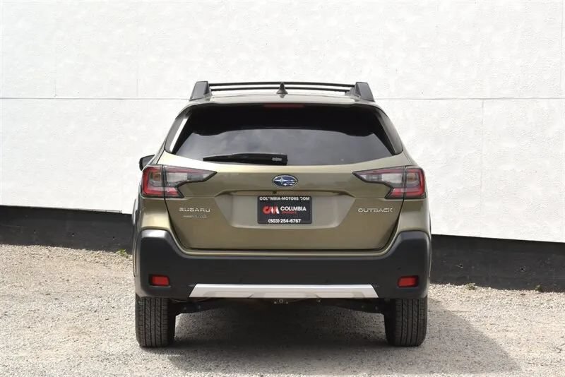 Used 2023 Subaru Outback Limited AWD/4WD image 4