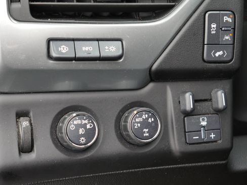 Used 2016 Chevrolet Tahoe LTZ image 6