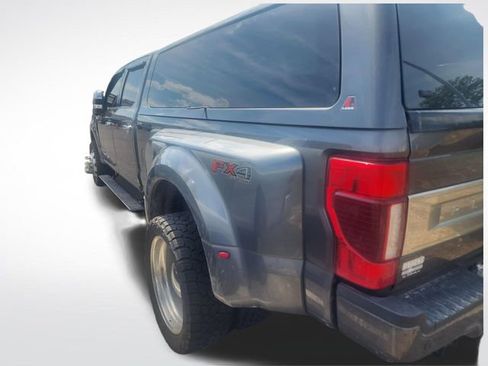 Used 2021 Ford F350 Platinum AWD/4WD image 5
