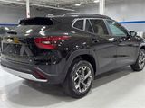 Used 2024 Chevrolet Trax LT w/ LT Convenience Package image 4