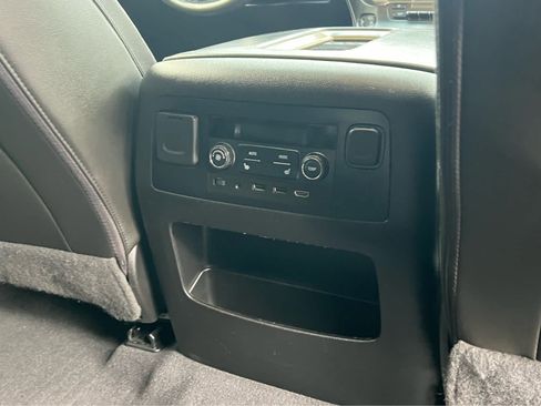 Used 2019 GMC Yukon Denali w/ Denali Ultimate Package image 25