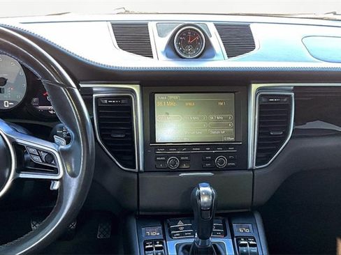 Used 2016 Porsche Macan S image 6