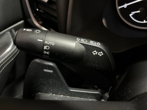 Used 2023 Nissan Rogue SL AWD/4WD image 23
