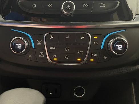 Certified 2023 Chevrolet Traverse LT w/ Midnight/Sport Edition AWD/4WD image 4