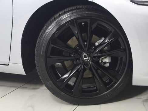 Used 2024 Lexus ES 300h F Sport w/ Accessory Package (Z2) image 16