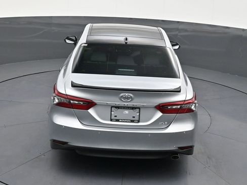 Used 2022 Toyota Camry XLE w/ Navigation Package FWD image 16