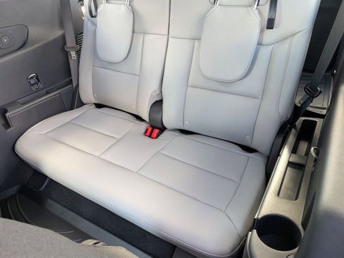 New 2026 Ford Explorer Active w/ Active Comfort Package image 30