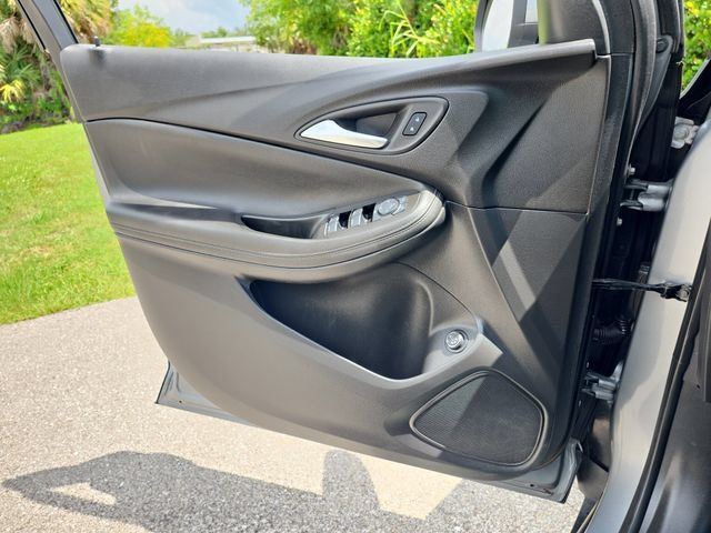 Certified 2024 Buick Encore GX Preferred FWD image 19