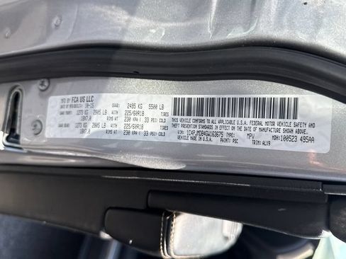 Used 2016 Jeep Cherokee Limited AWD/4WD image 18