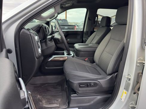 Used 2020 GMC Sierra 2500 SLE w/ SLE Value Package; image 18