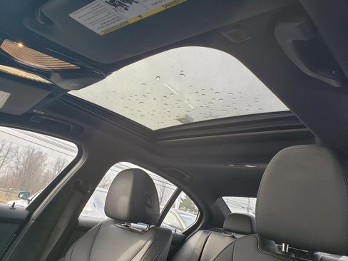 Used 2019 BMW 330i xDrive Sedan w/ Convenience Package image 20