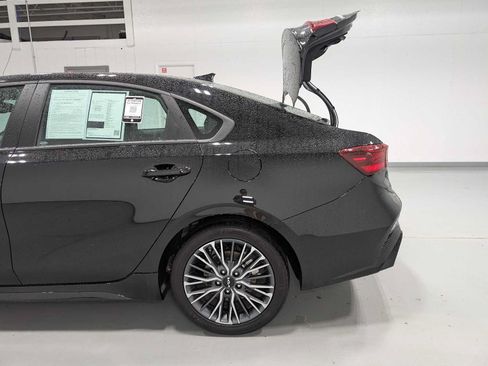 Certified 2023 Kia Forte GT-Line w/ GT-Line Premium Package FWD image 11