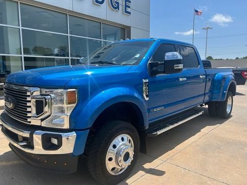 Used 2021 Ford F450 XLT w/ XLT Premium Package AWD/4WD image 2