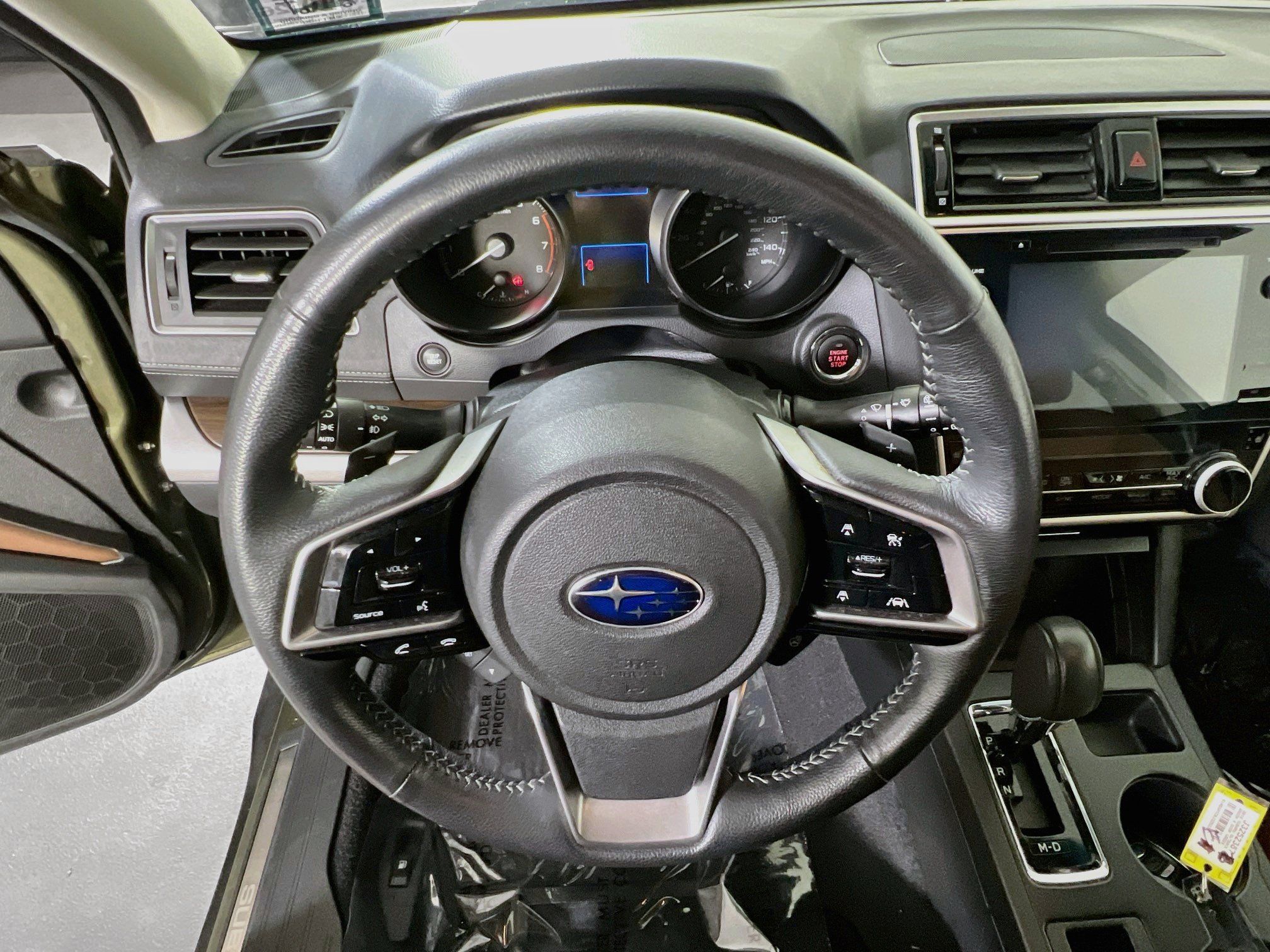 Used 2018 Subaru Outback 2.5i Touring AWD/4WD image 11