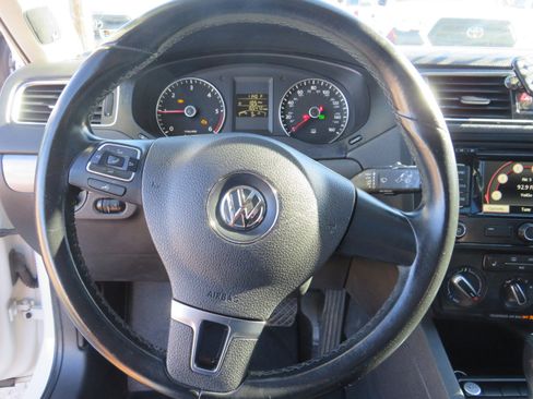 Used 2014 Volkswagen Jetta TDI image 12