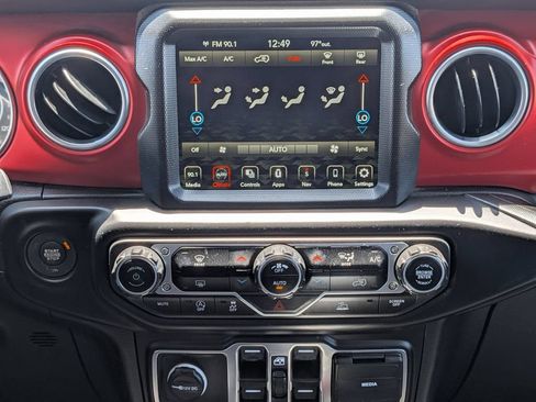 Used 2023 Jeep Wrangler Unlimited Rubicon AWD/4WD image 17
