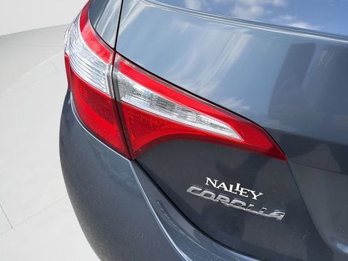 Used 2015 Toyota Corolla LE image 9