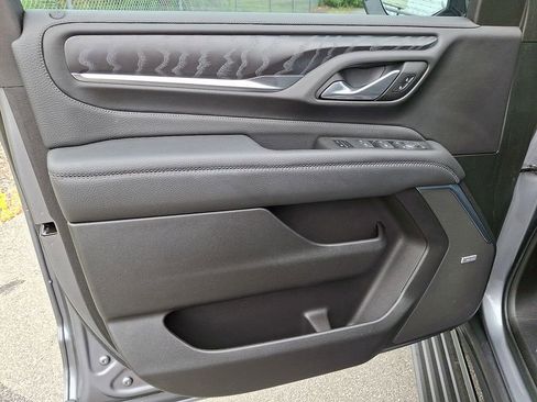 Used 2022 GMC Yukon XL Denali RWD image 13