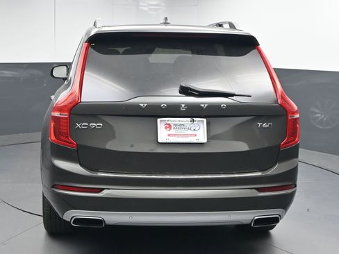 Used 2018 Volvo XC90 T6 Momentum w/ Convenience Package image 7