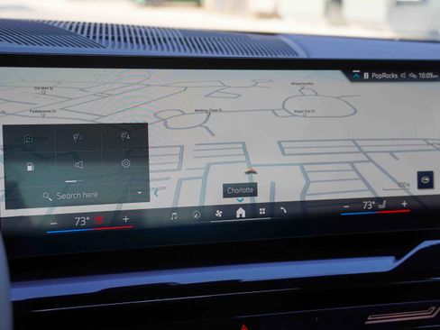 Certified 2025 BMW 530i xDrive w/ Premium Package image 27