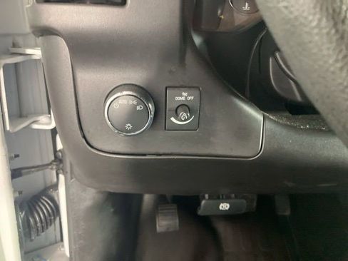 Certified 2024 Chevrolet Express 2500 Work Van w/ Driver Convenience Package image 8