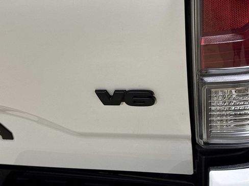 Used 2023 Toyota Tacoma TRD Sport AWD/4WD image 27