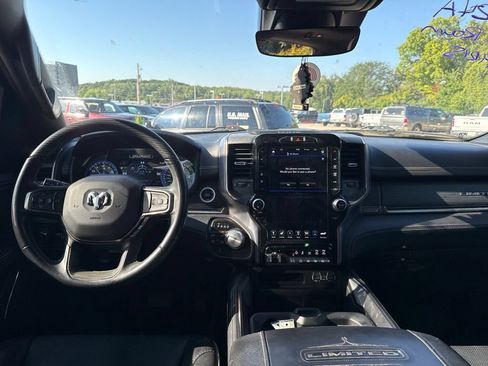 Used 2021 RAM 1500 Limited AWD/4WD image 11