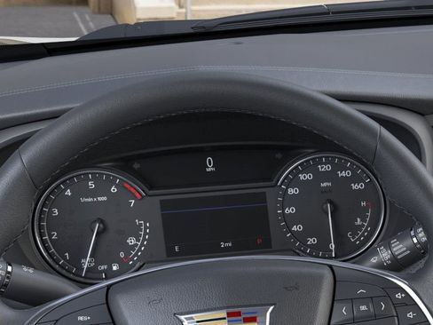 New 2026 Cadillac XT5 Luxury image 18