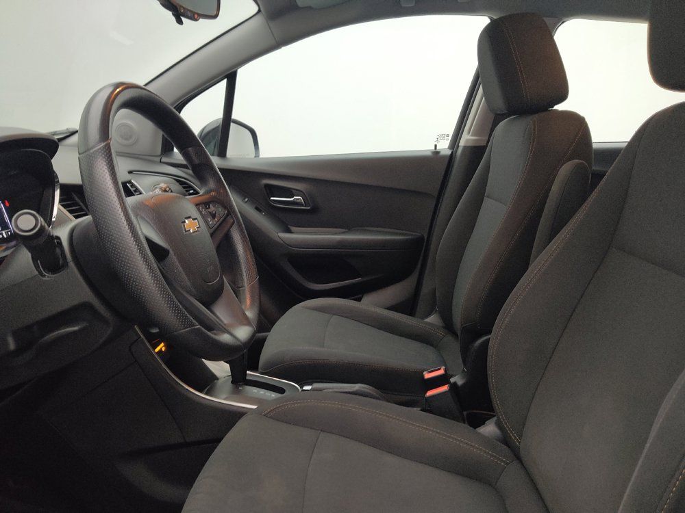 Used 2018 Chevrolet Trax LS AWD/4WD image 17