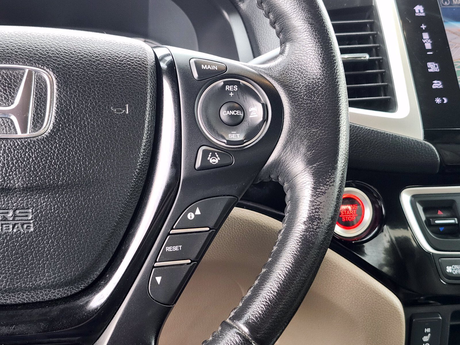 Used 2017 Honda Ridgeline RTL-E image 27