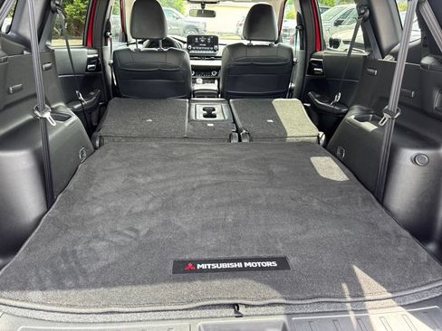 Used 2024 Mitsubishi Outlander SE AWD/4WD image 37