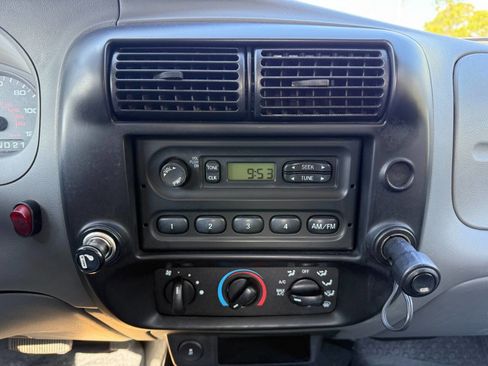 Used 2011 Ford Ranger XL image 15