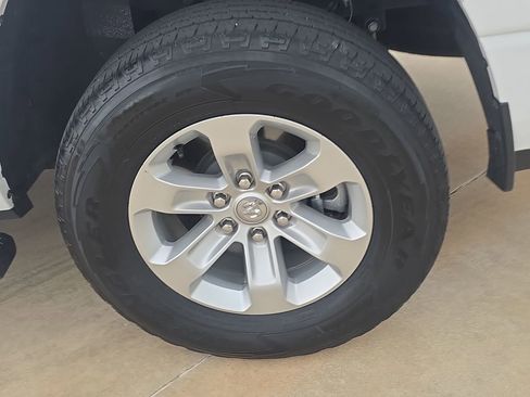 Used 2023 RAM 1500 Laramie AWD/4WD image 33