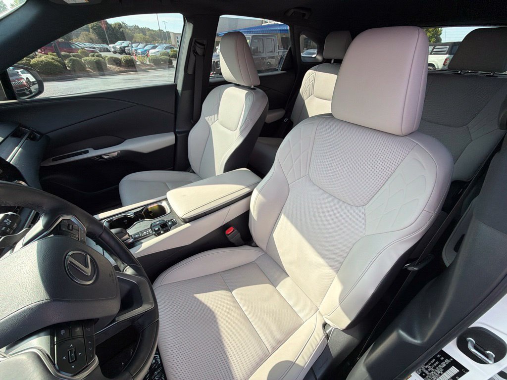 Used 2023 Lexus RX 350 Premium w/ Cold Area Package FWD image 8