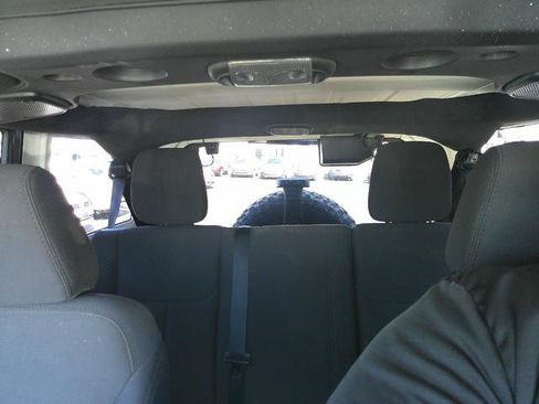 Used 2016 Jeep Wrangler Unlimited Sport image 12