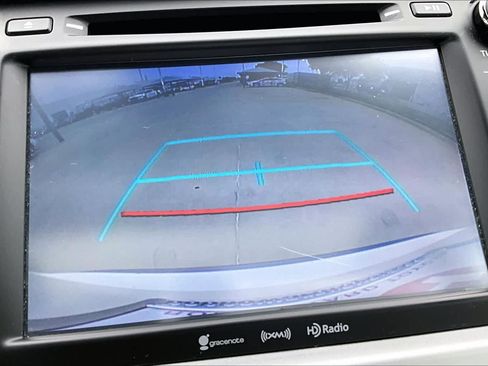 Used 2018 Toyota Highlander XLE FWD image 25