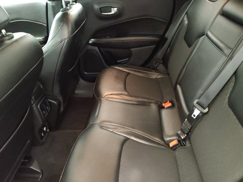 Used 2018 Jeep Compass Latitude w/ Popular Equipment Group AWD/4WD image 18