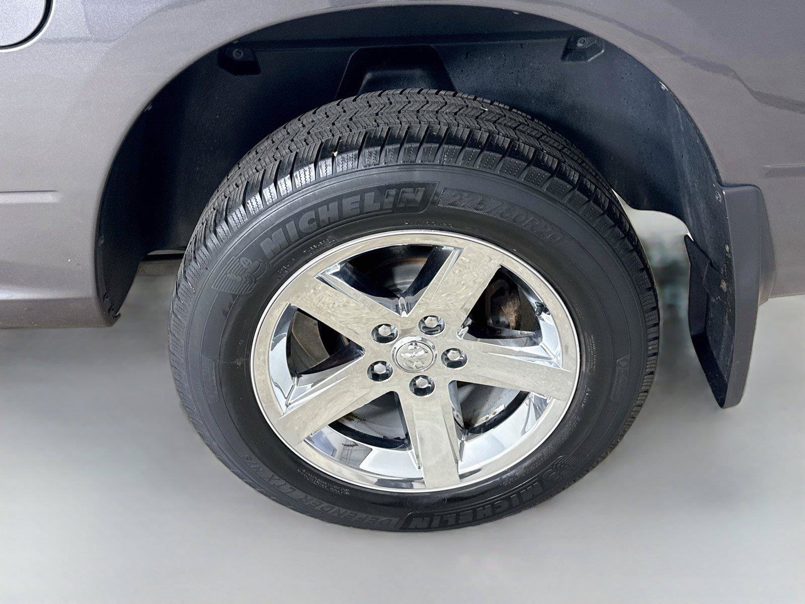 Used 2018 RAM 1500 Express w/ Express Value Package AWD/4WD image 27