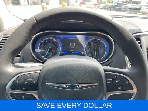 Used 2023 Chrysler 300 Touring L RWD image 8