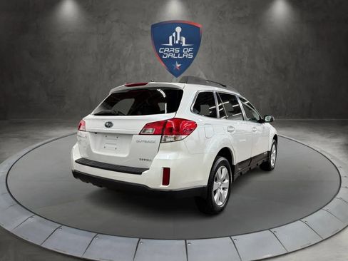 Used 2011 Subaru Outback 2.5i Limited AWD/4WD image 5